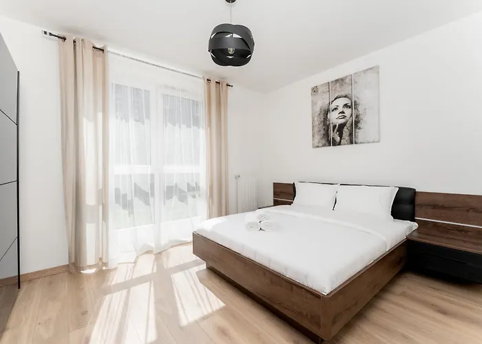 Zablocie Deluxe Apartment By Bookinghost